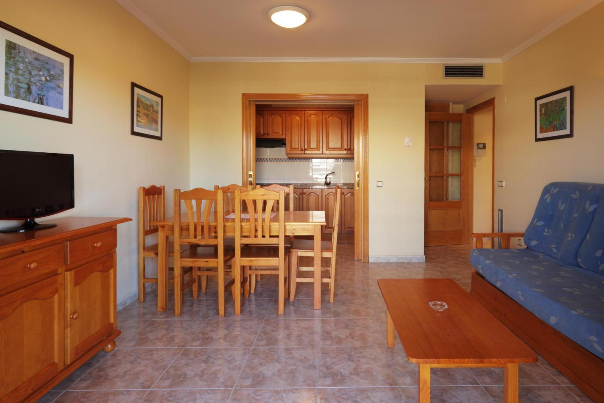 Apartamentos Imperial Салоу Екстериор снимка